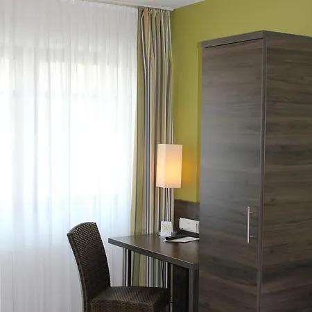 Hotel Weisses Ross 3*