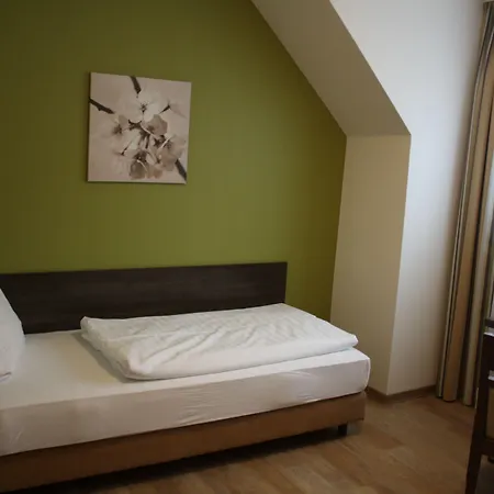 Hotel Weisses Ross Kleinostheim