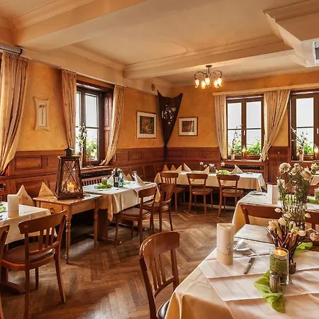 Hotel Weisses Ross 3*